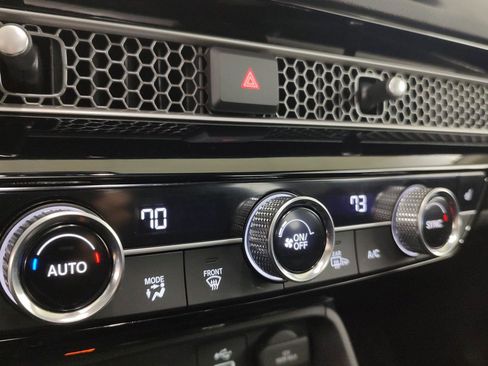 Used 2023 Honda Civic EX image 9