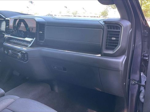 Used 2024 Chevrolet Silverado 1500 LT AWD/4WD image 17