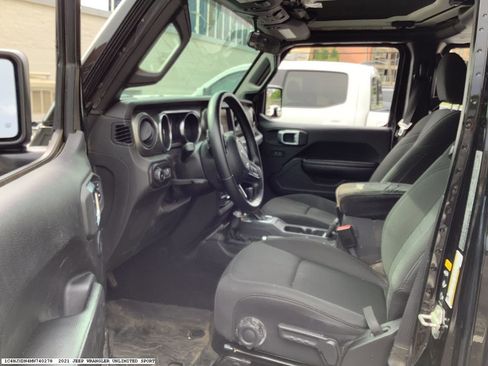 Used 2021 Jeep Wrangler Unlimited Sport AWD/4WD image 8