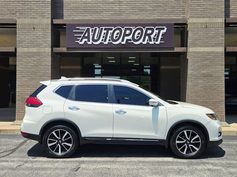 Used 2017 Nissan Rogue SL w/ SL Premium Package AWD/4WD image 4