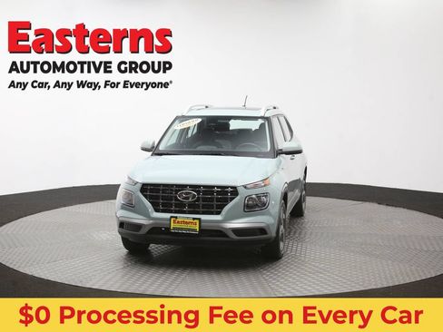 Used 2025 Hyundai Venue SEL FWD image 55
