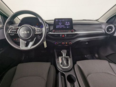 Used 2024 Kia Forte LXS w/ LXS Technology Package FWD image 14