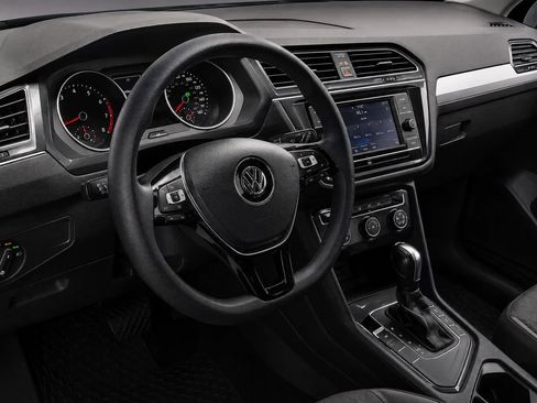 Used 2020 Volkswagen Tiguan S FWD image 8