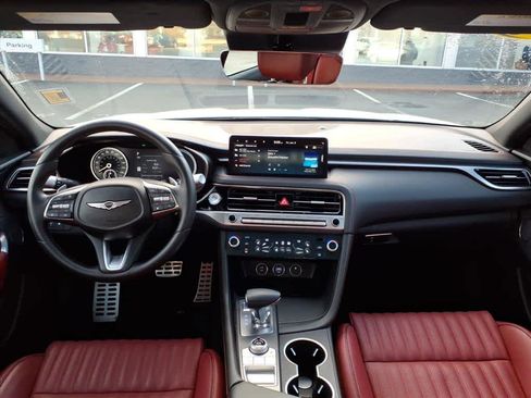 Used 2024 Genesis G70 2.5T w/ Sport Prestige Package image 15