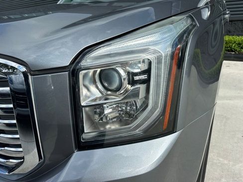 Used 2019 GMC Yukon SLT w/ Premium Edition AWD/4WD image 13