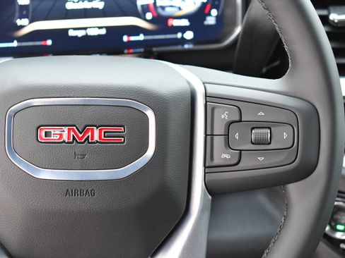 New 2026 GMC Sierra 1500 Elevation image 18