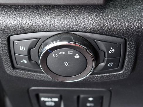 Used 2019 Ford F150 XLT w/ Equipment Group 302A Luxury AWD/4WD image 32