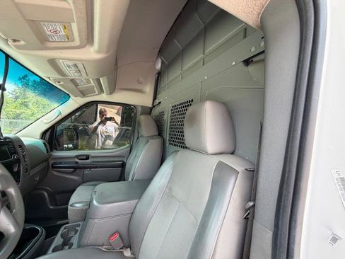 Used 2018 Nissan NV 2500 SV RWD image 21