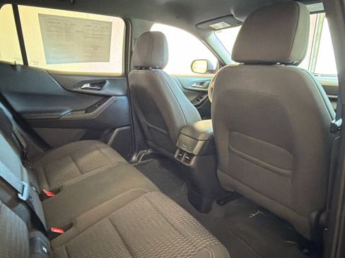 Used 2025 Chevrolet Equinox LT image 29