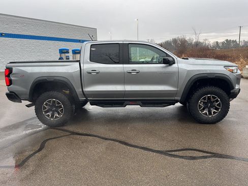 Used 2024 Chevrolet Colorado ZR2 w/ Safety Package image 7