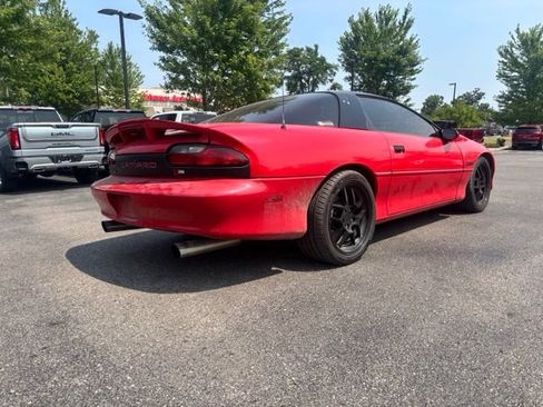 Used 1995 Chevrolet Camaro Z28 RWD image 6