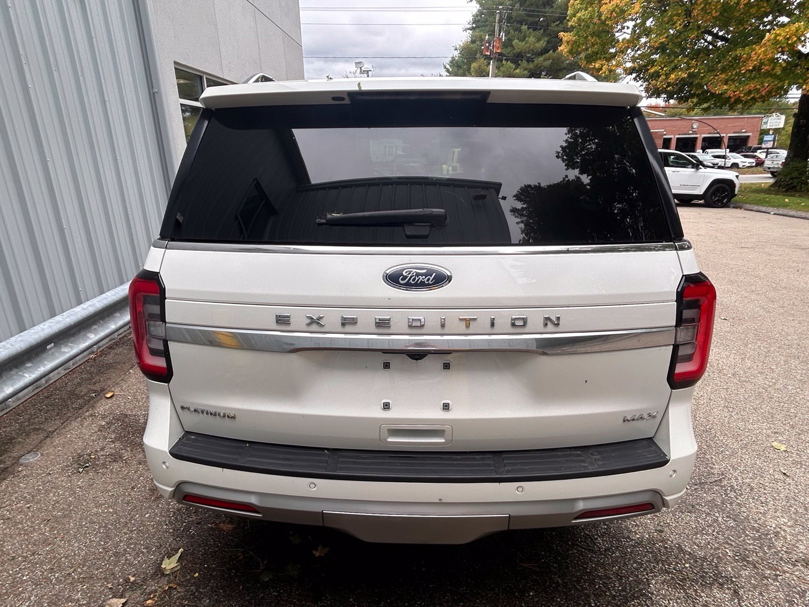 Used 2022 Ford Expedition Max Platinum AWD/4WD image 6