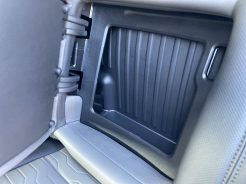 Used 2025 Chevrolet Silverado 1500 ZR2 w/ Technology Package image 50