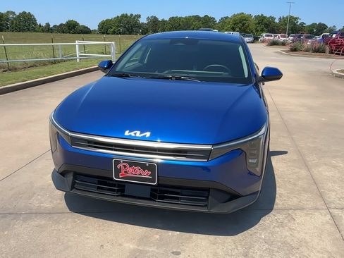 Used 2025 Kia K4 FWD image 4