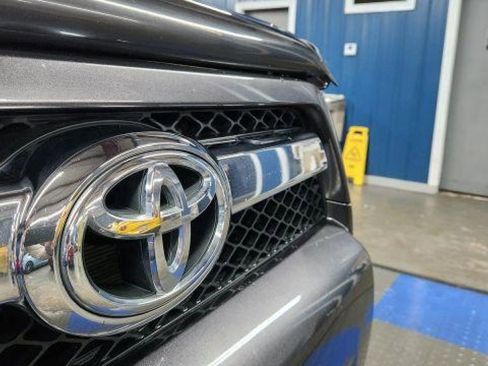 Used 2012 Toyota 4Runner SR5 w/ Convenience Pkg AWD/4WD image 54