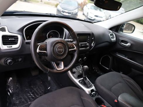Used 2018 Jeep Compass Sport image 14