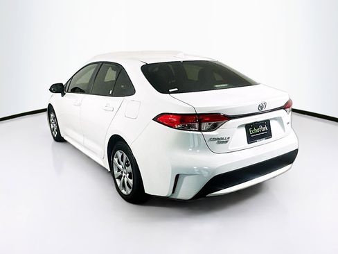 Used 2022 Toyota Corolla LE w/ Carpet Mat Package (TMS) image 5