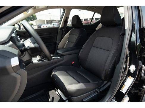 Used 2024 Nissan Altima 2.5 S FWD image 12