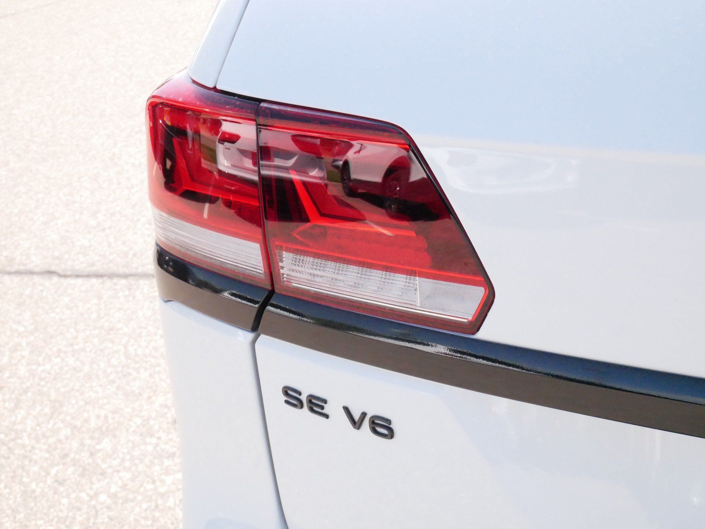 Certified 2023 Volkswagen Atlas SE AWD/4WD image 17