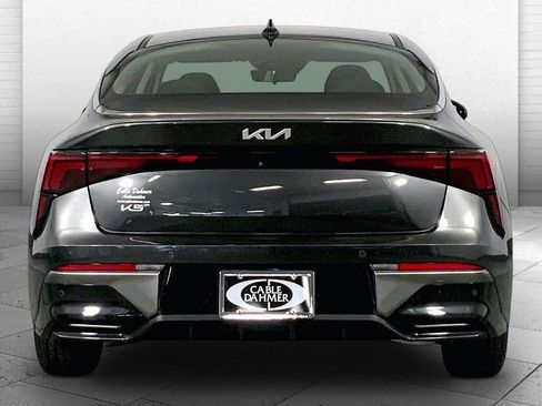 Used 2025 Kia K5 LXS FWD image 3