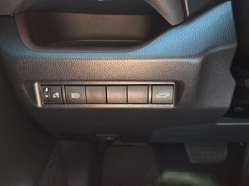 Certified 2021 Toyota RAV4 Limited image 32