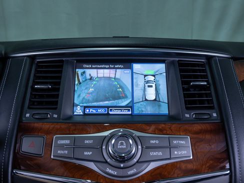 Used 2017 INFINITI QX80 4WD image 26