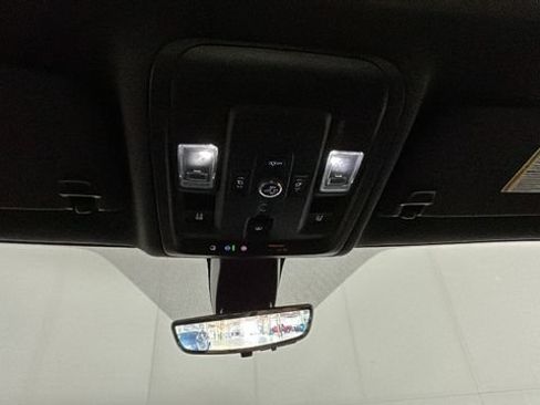 Used 2021 Chevrolet Suburban Premier w/ Premium Package RWD image 24