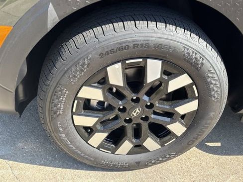 Used 2025 Hyundai Santa Cruz SEL image 13