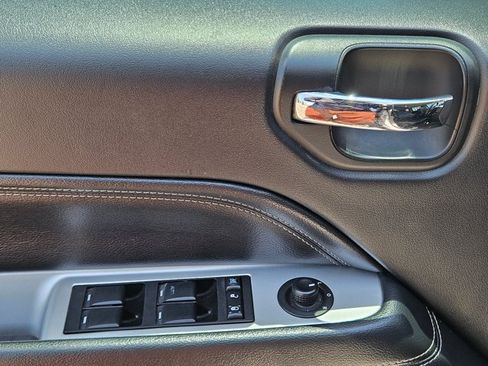 Used 2016 Jeep Compass High Altitude AWD/4WD image 7