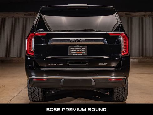 Used 2024 GMC Yukon XL SLT w/ SLT Luxury Package image 8