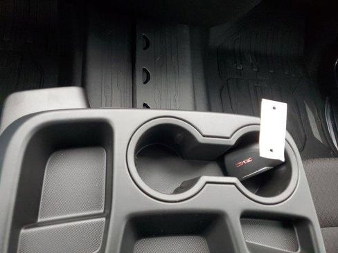 New 2026 GMC Sierra 2500 SLE image 27