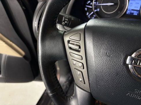 Used 2018 Nissan Armada SL image 19