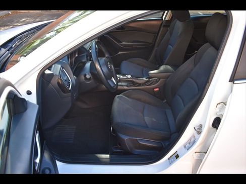 Used 2016 MAZDA MAZDA3 i Touring FWD image 15