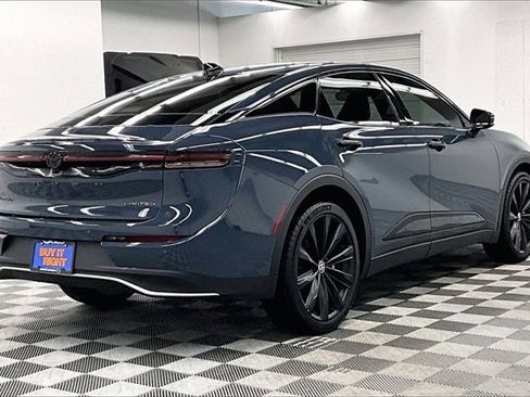 Used 2025 Toyota Crown Nightshade image 11