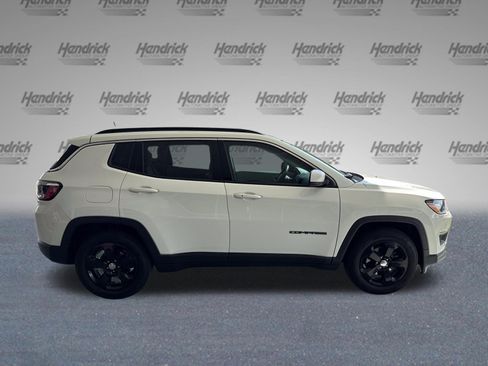 Used 2021 Jeep Compass Latitude FWD image 10