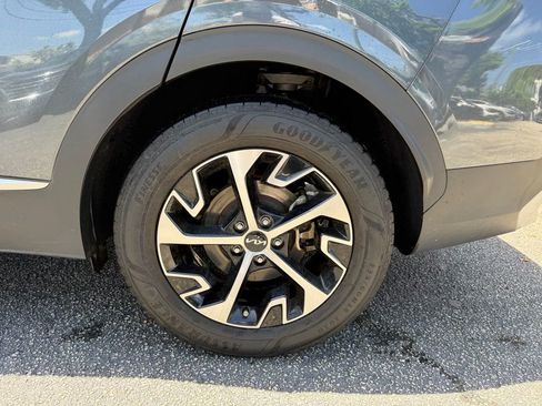 Used 2023 Kia Sportage EX FWD image 7
