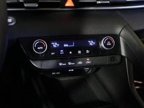 Used 2023 Hyundai Elantra SEL FWD image 20