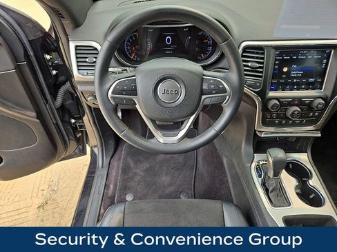 Used 2018 Jeep Grand Cherokee Altitude AWD/4WD image 3