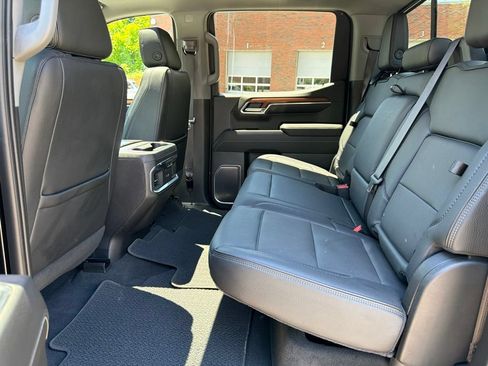 Used 2023 GMC Sierra 1500 Denali w/ Technology Package AWD/4WD image 29