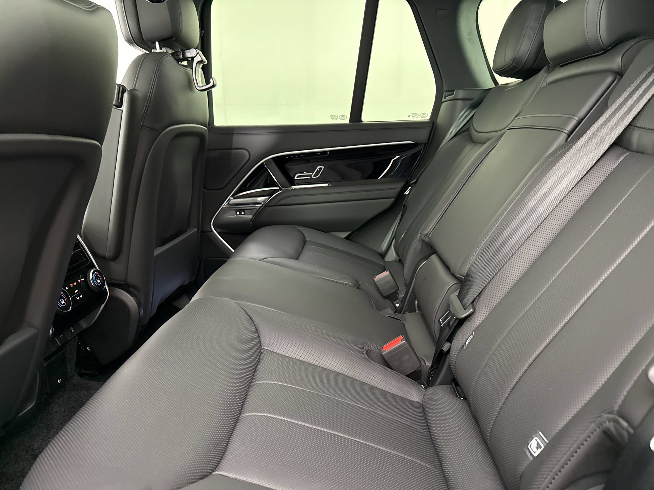 New 2026 Land Rover Range Rover SE AWD/4WD image 22