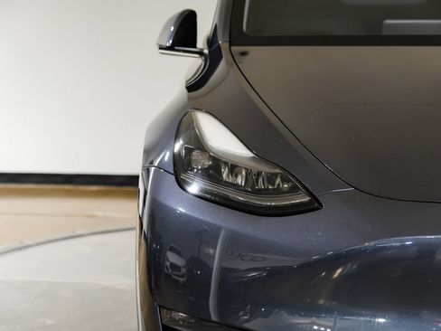 Used 2023 Tesla Model Y Long Range AWD/4WD image 59