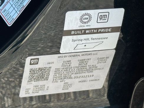 Certified 2025 Cadillac Lyriq Luxury w/ LPO, Floor Liner Package AWD/4WD image 22