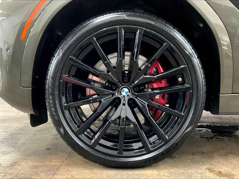 Used 2025 BMW X6 M60i image 12