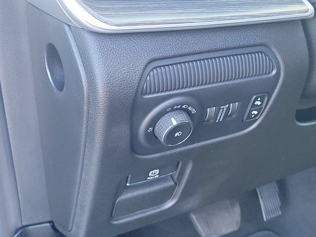 Used 2024 Jeep Wagoneer Series II w/ Flexible Seating Group AWD/4WD image 19