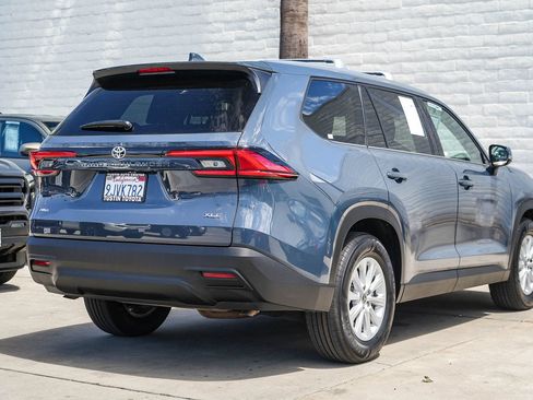 Certified 2024 Toyota Grand Highlander AWD image 6