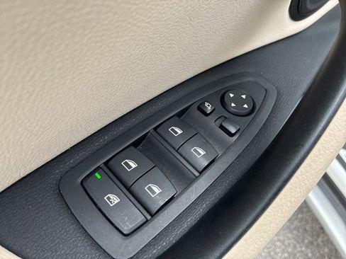 Used 2021 BMW X1 sDrive28i w/ Premium Package image 13