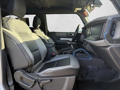 Used 2023 Ford Bronco Black Diamond image 17