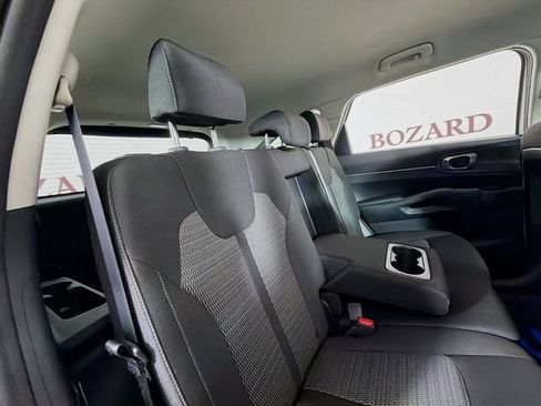 Used 2022 Kia Sorento LX FWD image 30