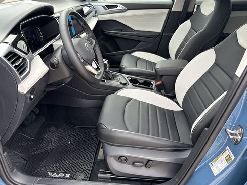 New 2026 Volkswagen Taos SEL image 12