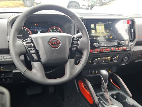 New 2026 Nissan Frontier PRO-4X w/ Pro-4x Convenience Package image 15